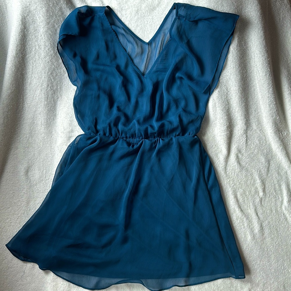 🍑 2 FOR $20! Blue green express mini dress chiffon lined flutter sleeve